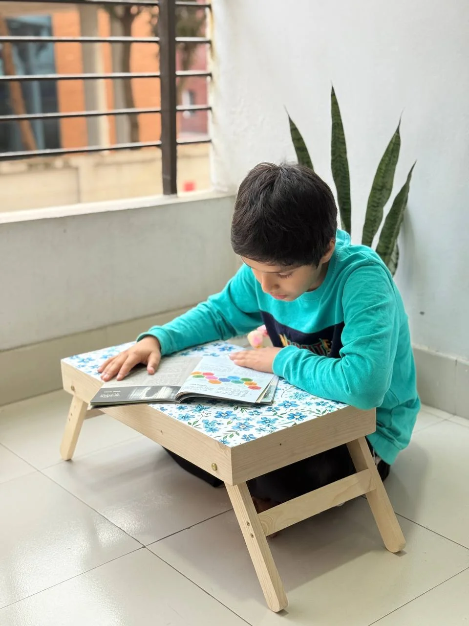 Foldable Laptop Table - Image 3