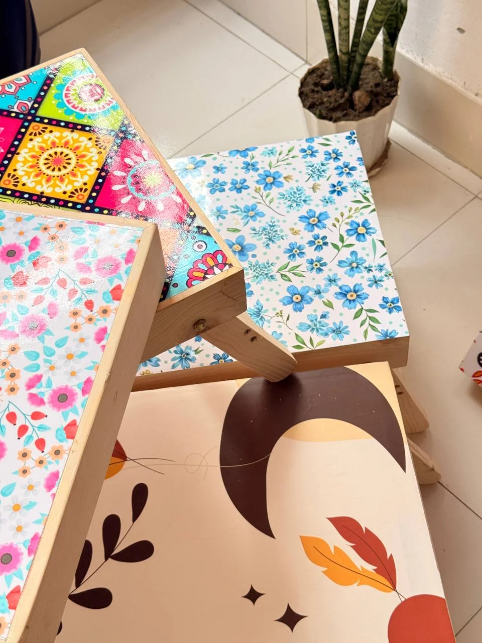 Foldable Laptop Table - Image 5